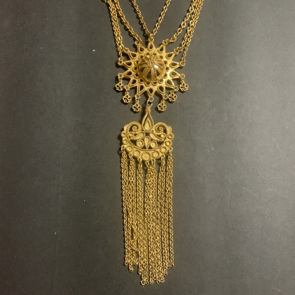 Stunning… Gold Art Nouveau Large 40 inch necklace - Picture 1 of 13